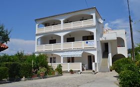 Lopar 386 Ruza I Josip Piculjan